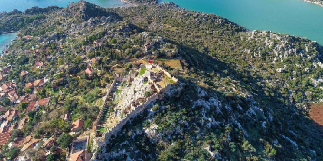 Burada ne yol var ne gürültü! Karadan değil denizden ulaşım sağlanıyor: Eşsiz huzuruyla yolu düşenleri büyülüyor 7